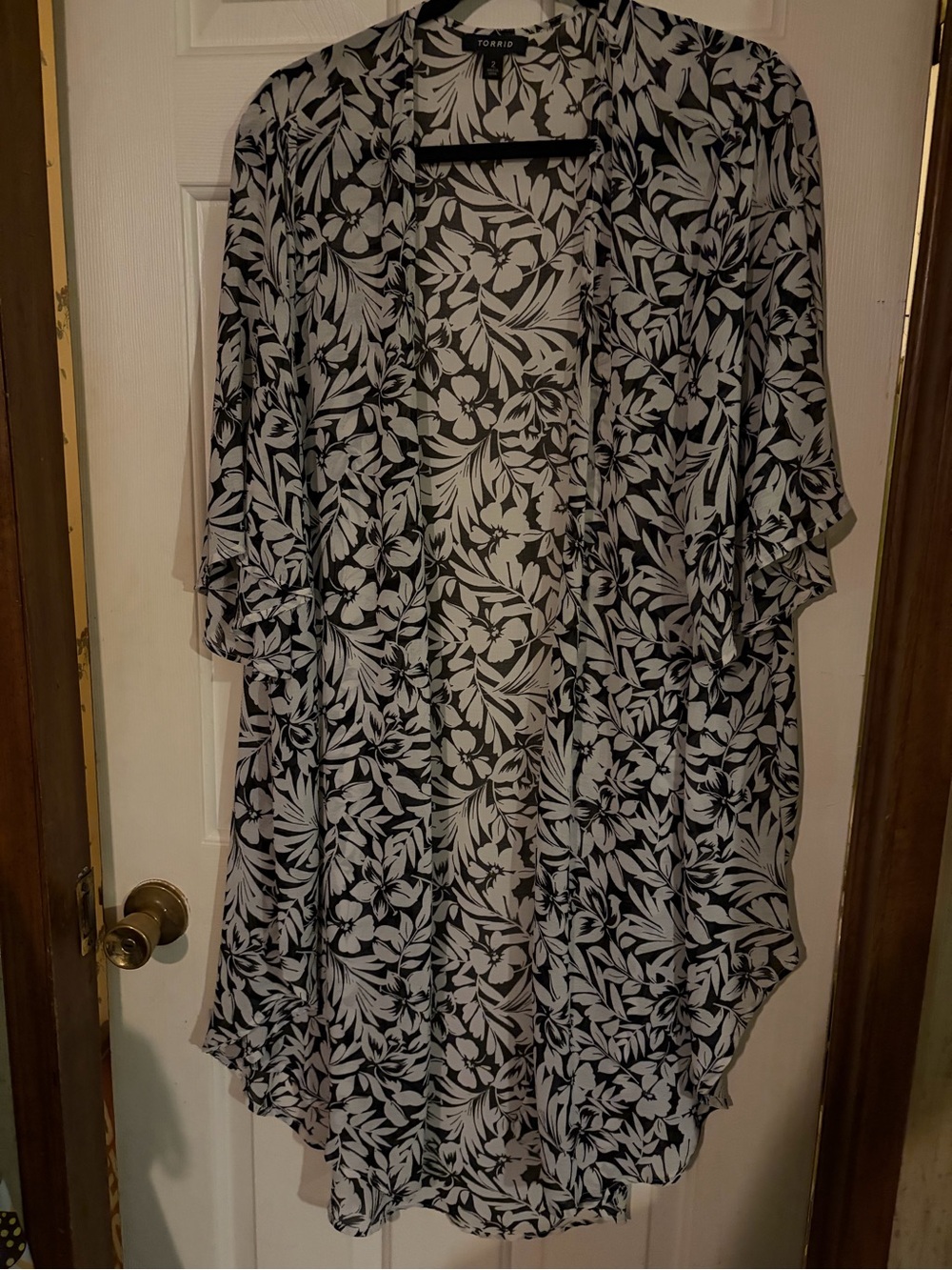 torrid Black & White Floral Kimono